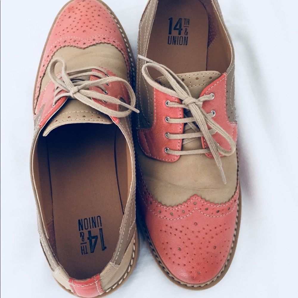 14th & Union Pink and Tan Loafer